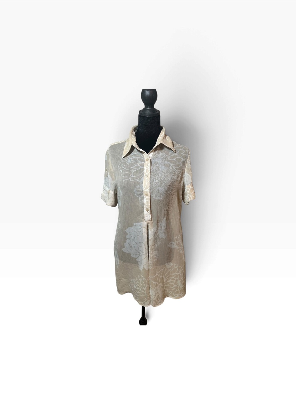 New York & Company Beige Floral Short Sleeve Sheer Button-Up Blouse